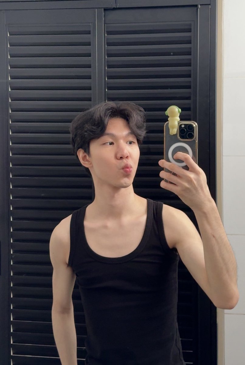 Voesyz's tweet image. heyy