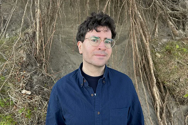 PopMatters's tweet photo. Working with the acclaimed JACK Quartet, the multitalented Travis Laplante unleashes compositions of intensity and beauty on 'String Quartets'.

'String Quartets' is a #PMPick [9/10] out now via @newamrecords.

REVIEW: https://t.co/oFpqpmCxvN https://t.co/xUPbKNRhhA