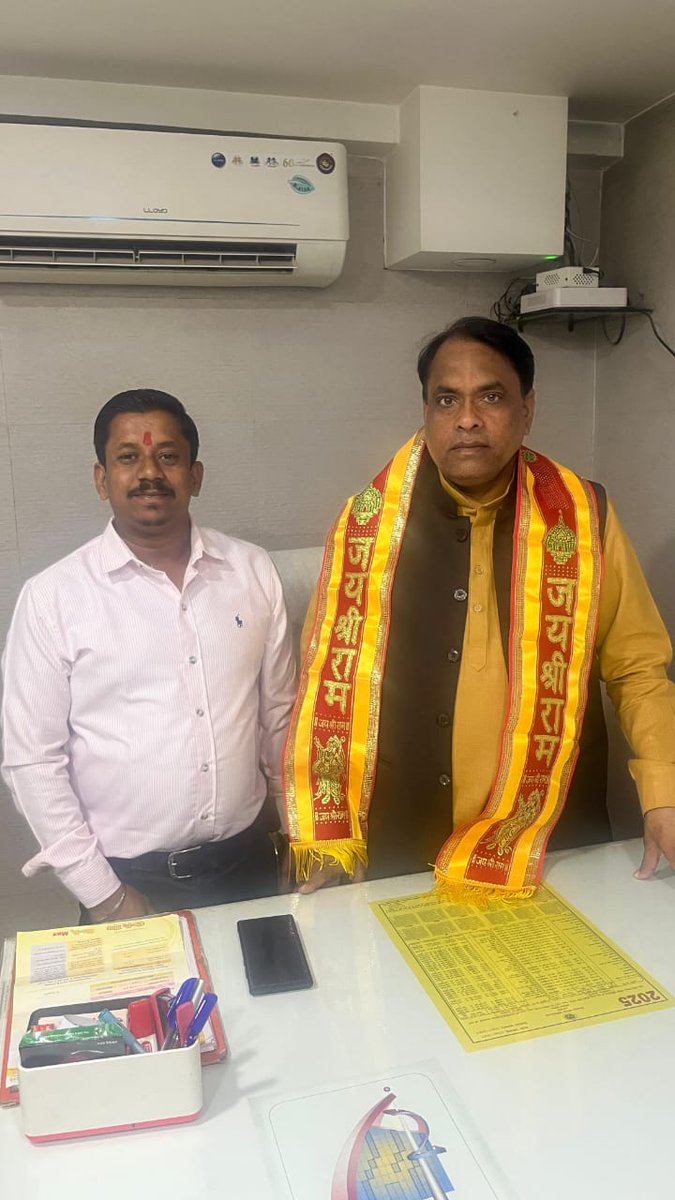 MlcSuresh's tweet image. आज शामली एवं गाजियाबाद आवास पर संगठन के समर्पित कार्यकर्ताओं से सौहार्दपूर्ण भेंट हुई।
#sureshkashyap