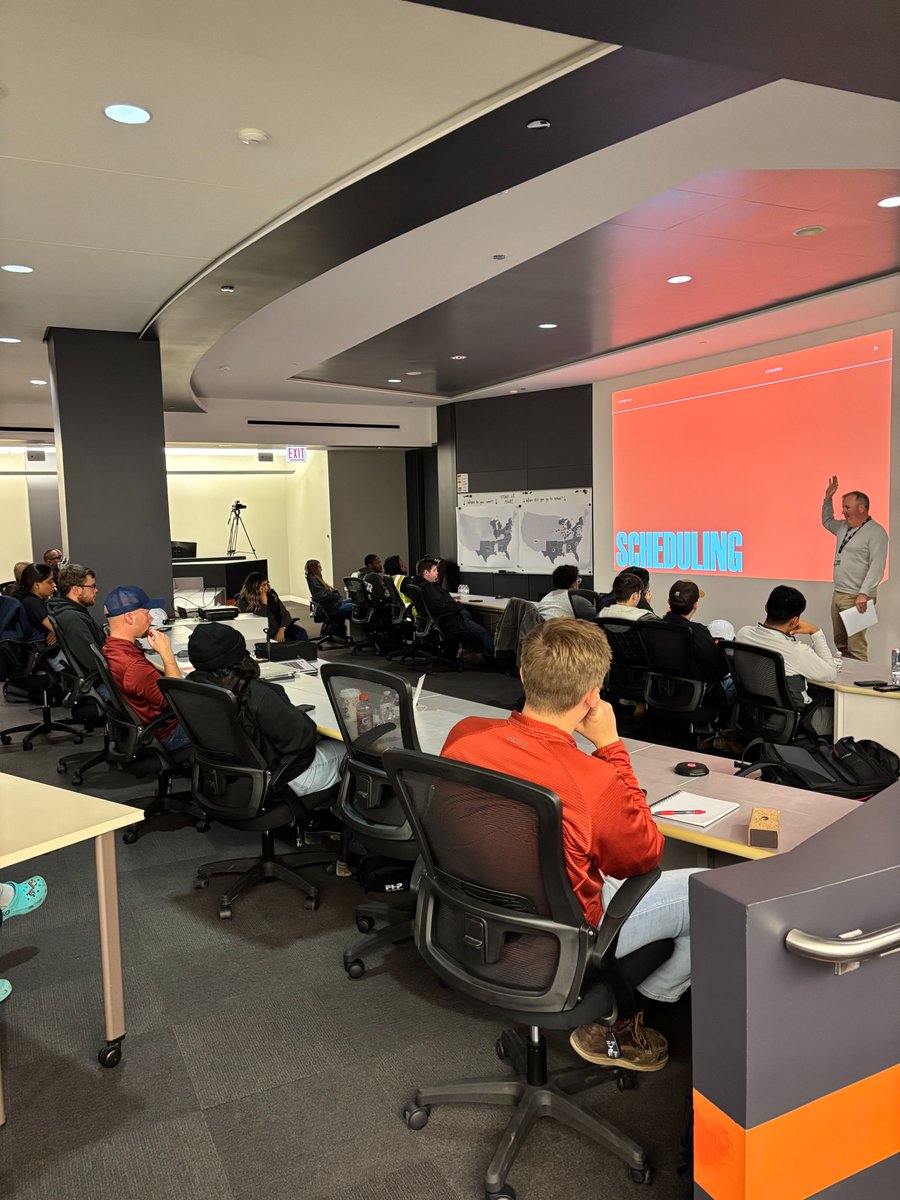 fhpaschen's tweet photo. Our grads from across the country joined us in Chicago for our first Graduate Professional Development Series! #BuildWithPaschen #PursueWithPaschen https://t.co/x7TJe3AD0H