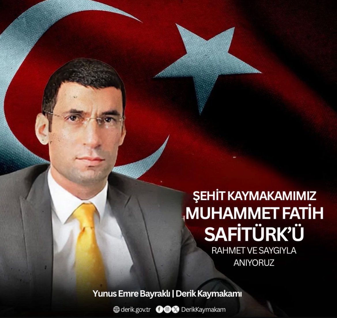 yemrebayrakli's tweet photo. Derik’te insanların kalbinde bıraktığı sevgi ve hafızalarda bıraktığı anılarla her daim hayırla anılan Şehit Kaymakamımız Muhammet Fatih Safitürk’ü şehadetinin seneyi devriyesinde rahmetle ve saygıyla yad ediyoruz.

Unutmadık, unutmayacağız.

Ruhu şad, mekanı cennet olsun.🇹🇷 https://t.co/YP4EWsxbfn