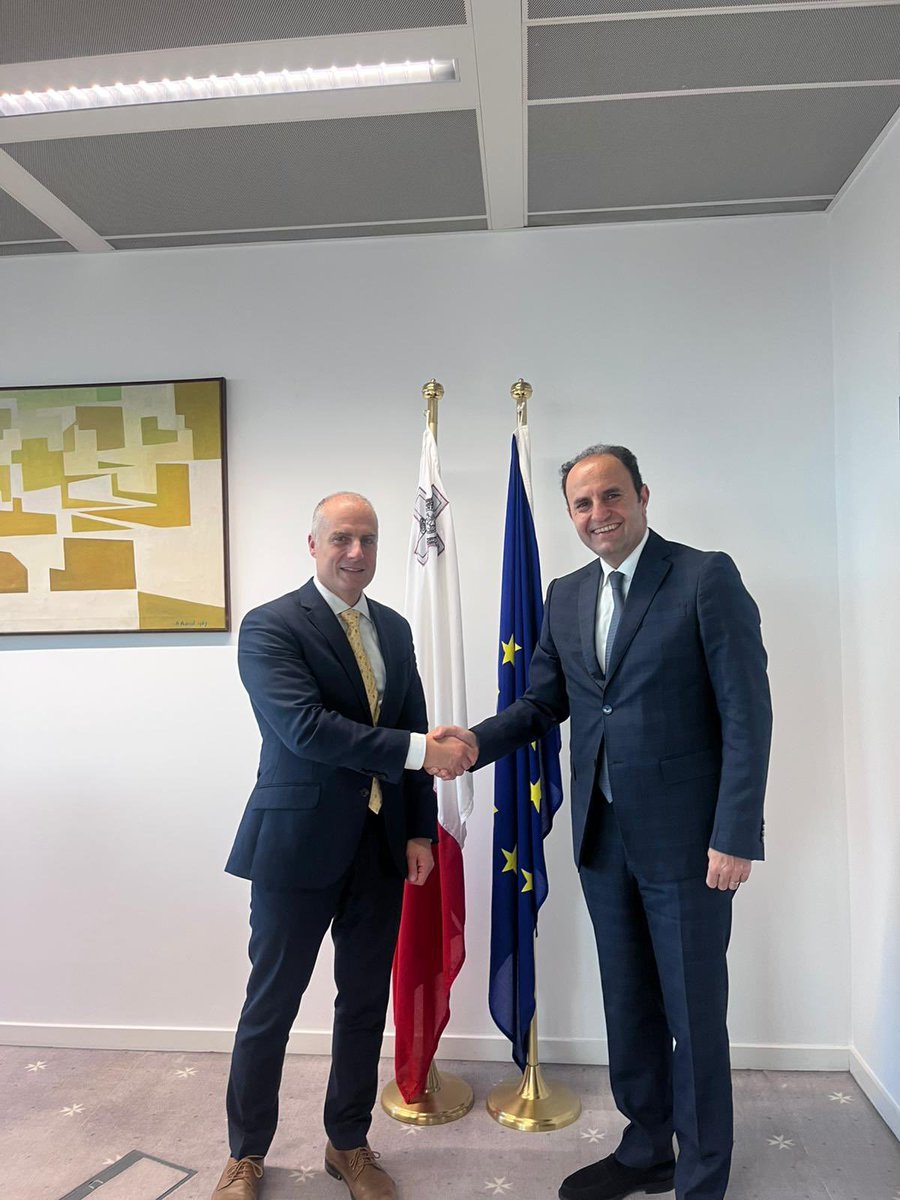 📍Last Friday (7 Nov), Permanent Representative H.E. Neil Kerr had the pleasure of receiving the Ambassador of 🇱🇧#Lebanon Walid Haidar, at the Permanent Representation of 🇲🇹#Malta in Brussels.

🤝They held a fruitful exchange which focused on ways to strengthen dialogue between