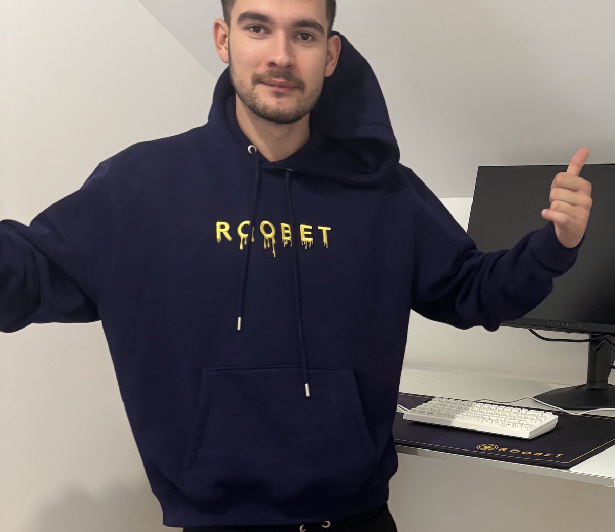 GREEGZ LIVE W DA MILK!!!

 2x25$ GIVEAWAY AT THE END (RT+FOLLOW NEEDED)
 
GIVING AWAY SOME MORE JUICE IF I WIN
KICK.COM/ROBERTGAMBA

BREATHER NEEDED !!! 😡😡

ℹ️ EVERYONE CAN ENTER FOR FREE