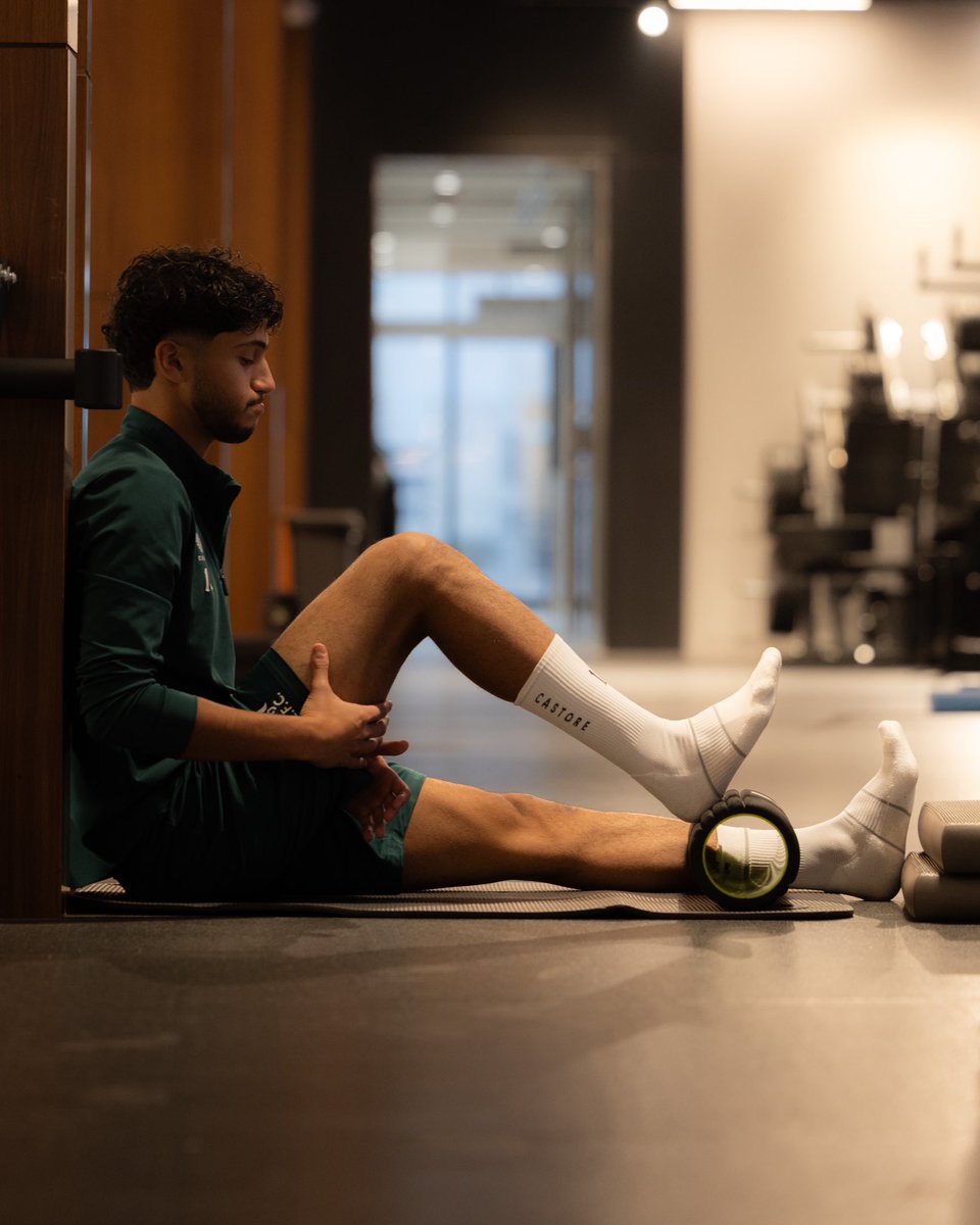 Ettifaq's tweet photo. من صـالة الحديد .. محمد القاضي يـواصل برنامجـه التأهيلي 👏

#الاتفاق 💚❤️ https://t.co/iEntG5jBC1