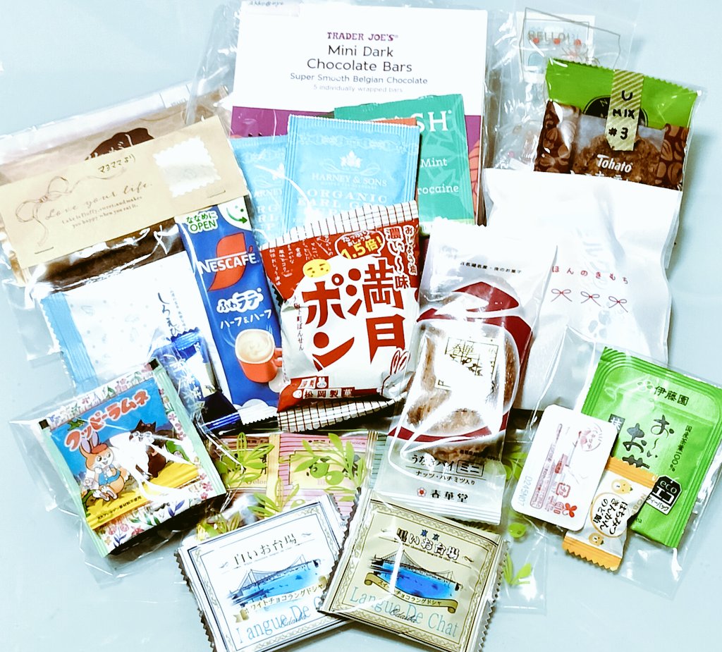 お台場でご挨拶とともにいただいたお品たち💜
みなさん本当にありがとうございます🙇‍♀️
ほぼ手ぶらばかりでごめんなさい🙏