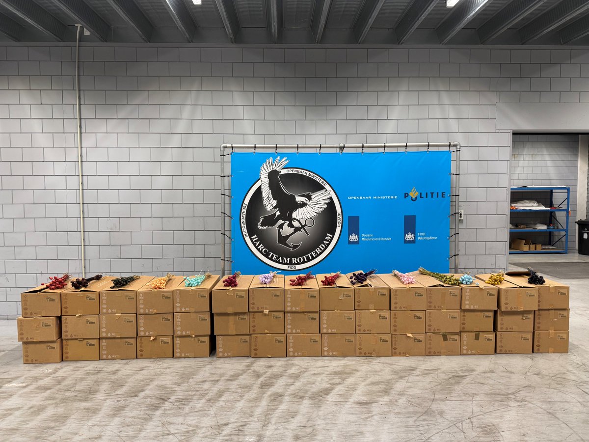 Douane onderschept 50 kilo cocaïne en 184 kilo verboden papaver in Rotterdamse haven. <a href="/POL_Zeehaven/">Zeehavenpolitie</a> <a href="/Douane/">Douane</a> <a href="/FIOD/">FIOD</a> #HARC om.nl/organisatie/ar…