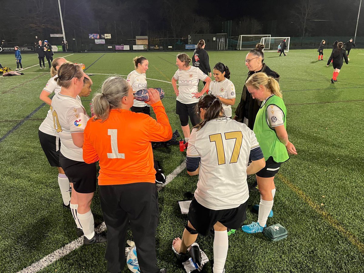 ⚽️ Last night our Belles battled hard in the Casual League. 

They may have not got the win, but they definitely brought the smiles 🙂

Congratulations to Rachel who scored her first goal of the season 🙌

#PlayingOurPart | #WeAreBromley