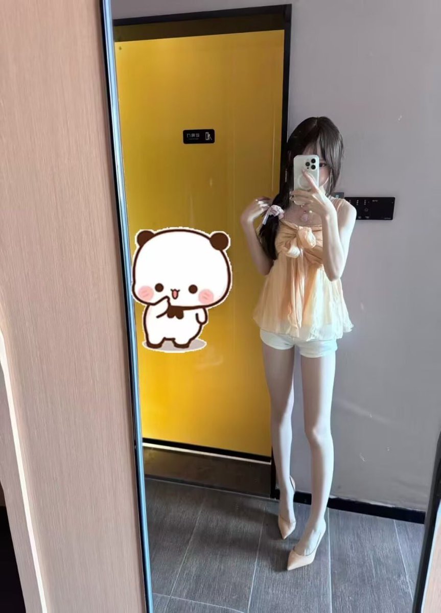 超高颜值 极品身材嫩妹  有老板喜欢随时带走 妹妹随时见面 可无套 可口 下单认准king