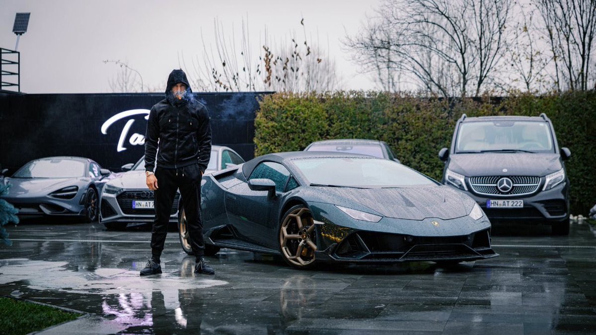 cobratate_realq's tweet image. Most of you are not only driving slowly. 

But you’re also heading in the absolutely wrong direction.