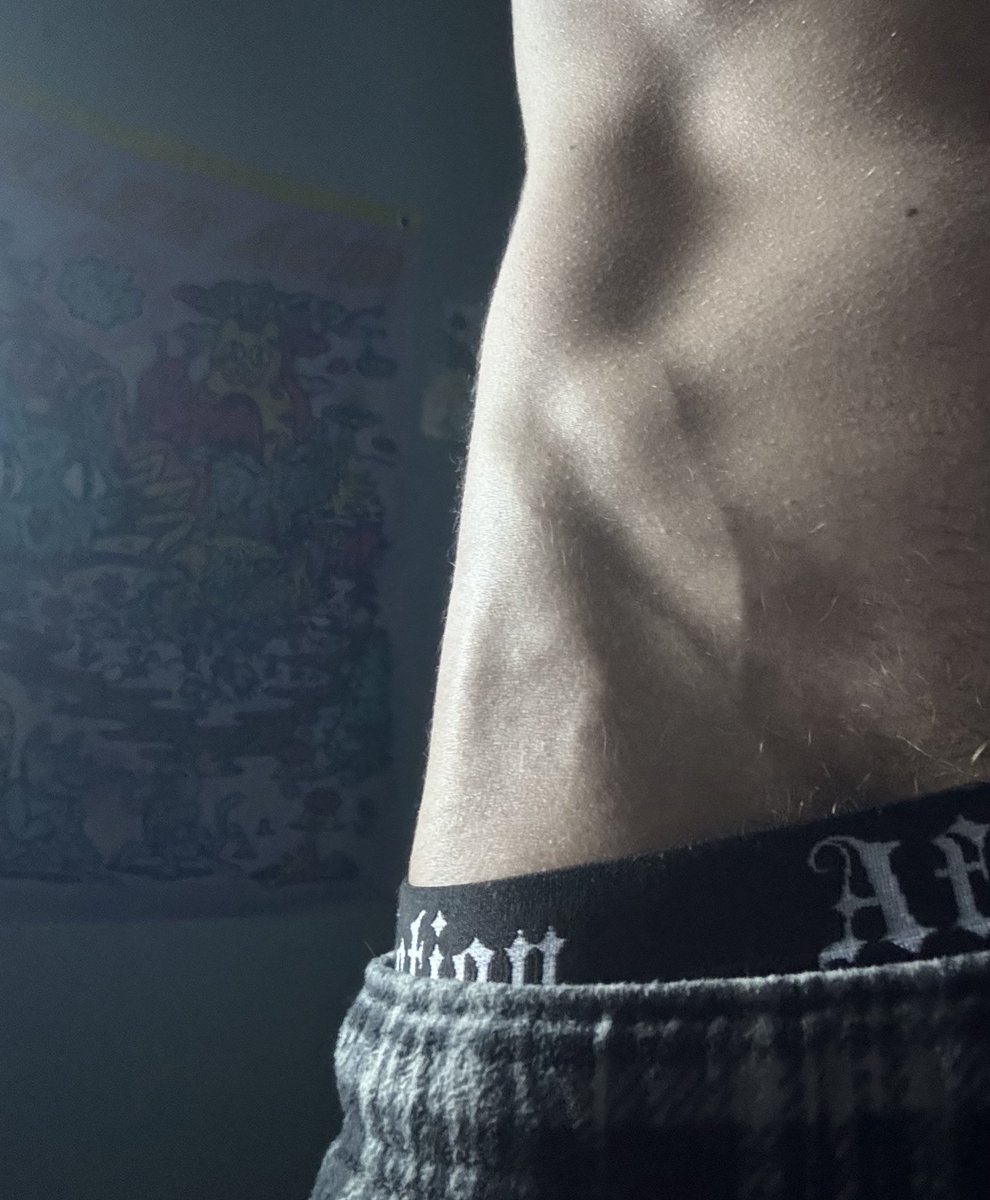 my stomach and hips are so pale