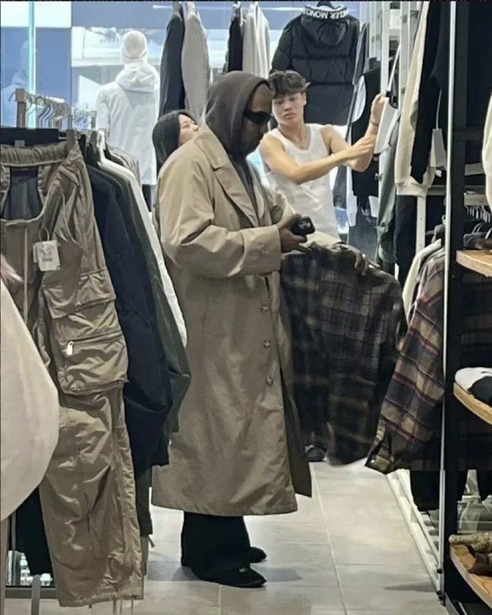 Fa•Del tweet media