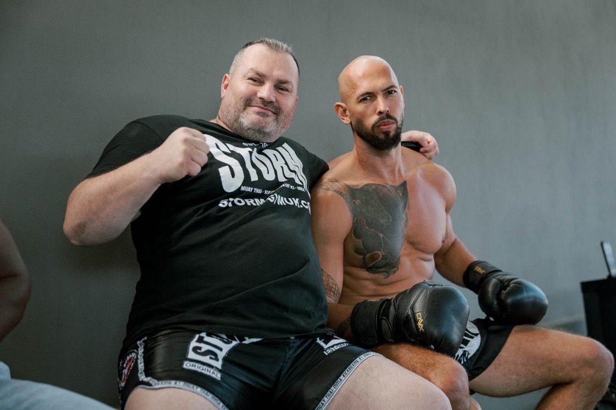 cobratate_realq's tweet image. Before you say being rich isn’t all that great.

You should try it first.