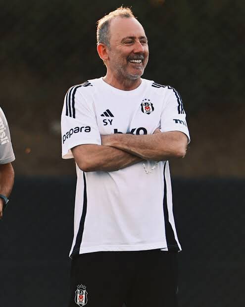 Noldu ya sergen hastasıydınız #rafa gitsin #sergen kalsın #SergenGitsinRafaKalsın