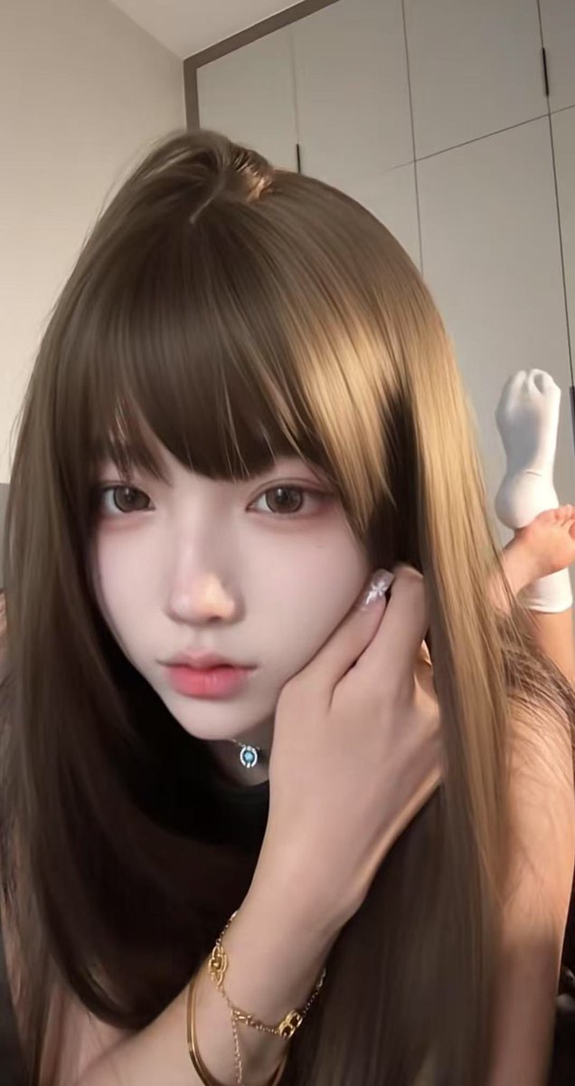 新刘海＋小白
今天也好香！✌️💕