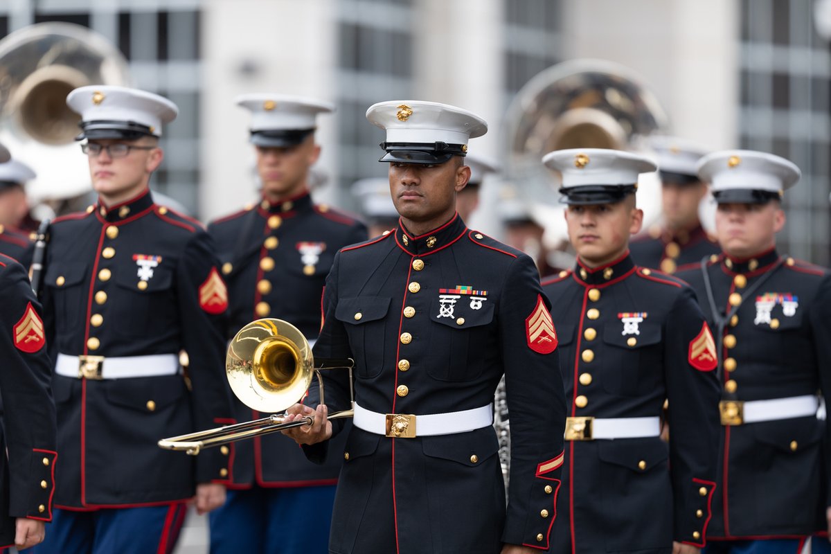 AdvancedSentry's tweet photo. We deliver veteran-led workforce solutions—security officers, IT, and ops staff—tailored for compliance and long-term stability. Hire faster, reduce risk, and build a dependable team. https://t.co/nv4an8AJuh #VeteranLed https://t.co/gBaepsBWoX