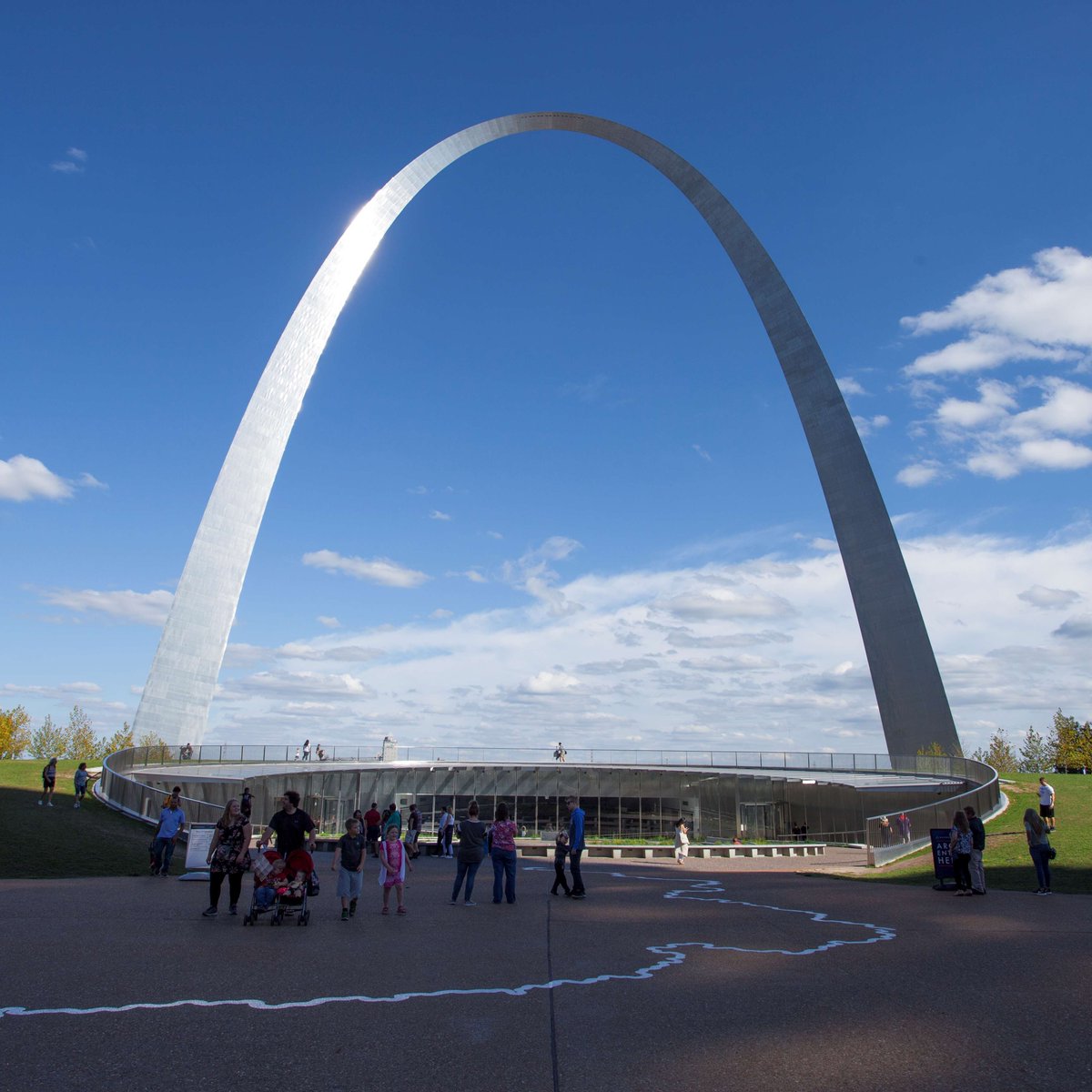 GatewayArchSTL's tweet image. Reminder of the Gateway Arch&apos;s November operating hours :  

Gateway Arch: 9 AM – 6 PM only on the days listed below 
Old Courthouse: 9 AM – 5 PM only on the days listed below 

Friday, November 7; Saturday, November 8; Sunday, November 9 
Friday, November 14; Saturday, November…