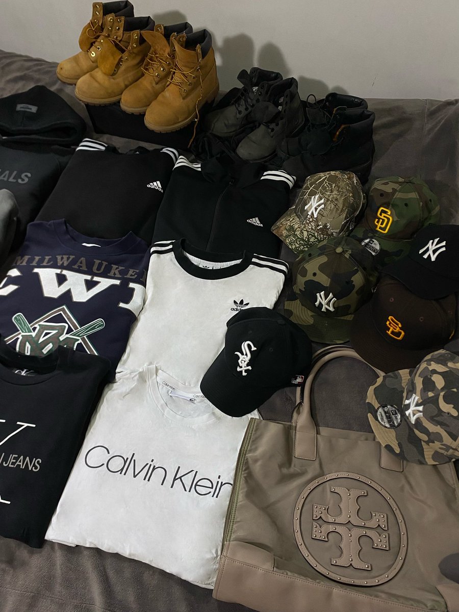 U_rishop's tweet image. 🪽💫 #ส่งต่อเสื้อผ้า มีมากกว่าในรูป
Essentials,adidas,Calvinklein,timberland 
ลง. 11/11 (19.30)
shipping 40 | รีปักลด 5 ฿

#ส่งต่อเสื้อผ้ามือ2 #ส่งต่อเสื้อผ้า #ส่งต่อEssentials #ส่งต่อstylist #ส่งต่อเสื้อผ้ามือสอง #เสื้อผ้ามือสอง #โล้ะตู้เสื้อผ้า #ส่งต่อกระเป๋า #ส่งต่อรองเท้า