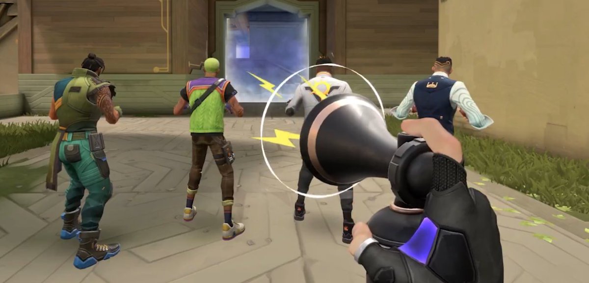 cheio de xiter e racista nas filas do Valorant, mas agora tem uma buzina no jogo ❤️