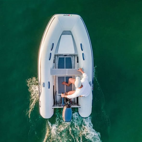 AbInflatables's tweet image. Our AL tenders are light-weight, hard-bottomed open tenders that are perfect for boats with lighter capacity davits. Featuring a tough aluminum hull for weight reduction and durability, the solidly constructed hull provides years of reliable use. #abinflatables #boating #rhib