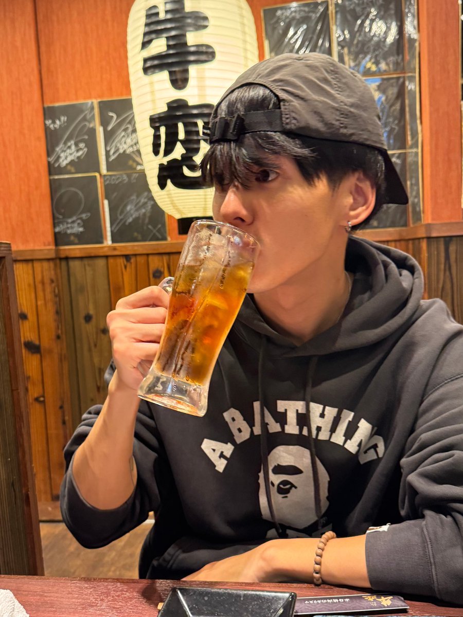 웅재좋아서 깔깔마녀됨
유찬씨 나이서~~~~