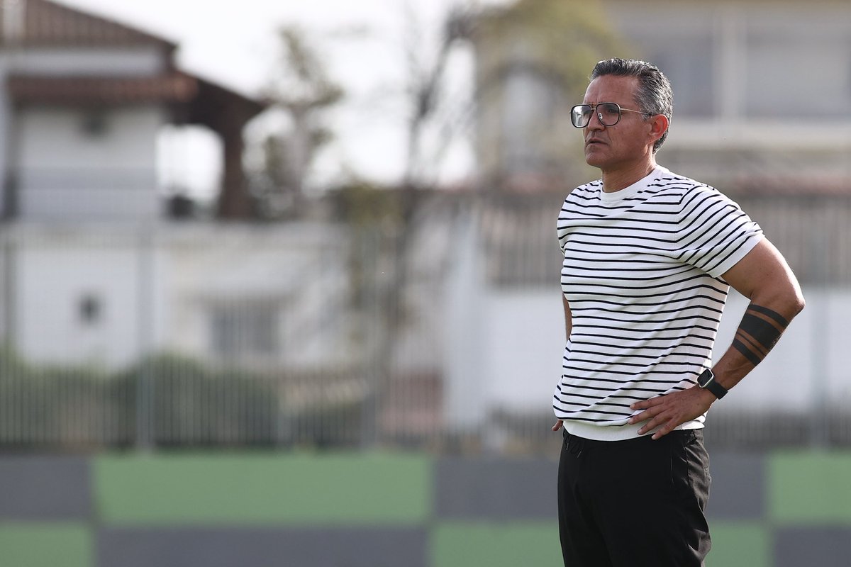 Dani Ponz 👓 tweet media