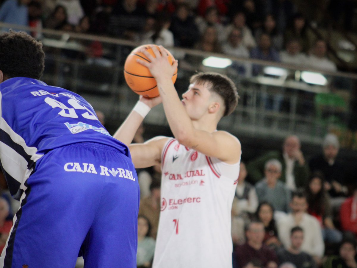 ✨ <a href="/didaccporcar/">Didac🪄</a> en el quintento ideal de la jornada de #SegundaFEB