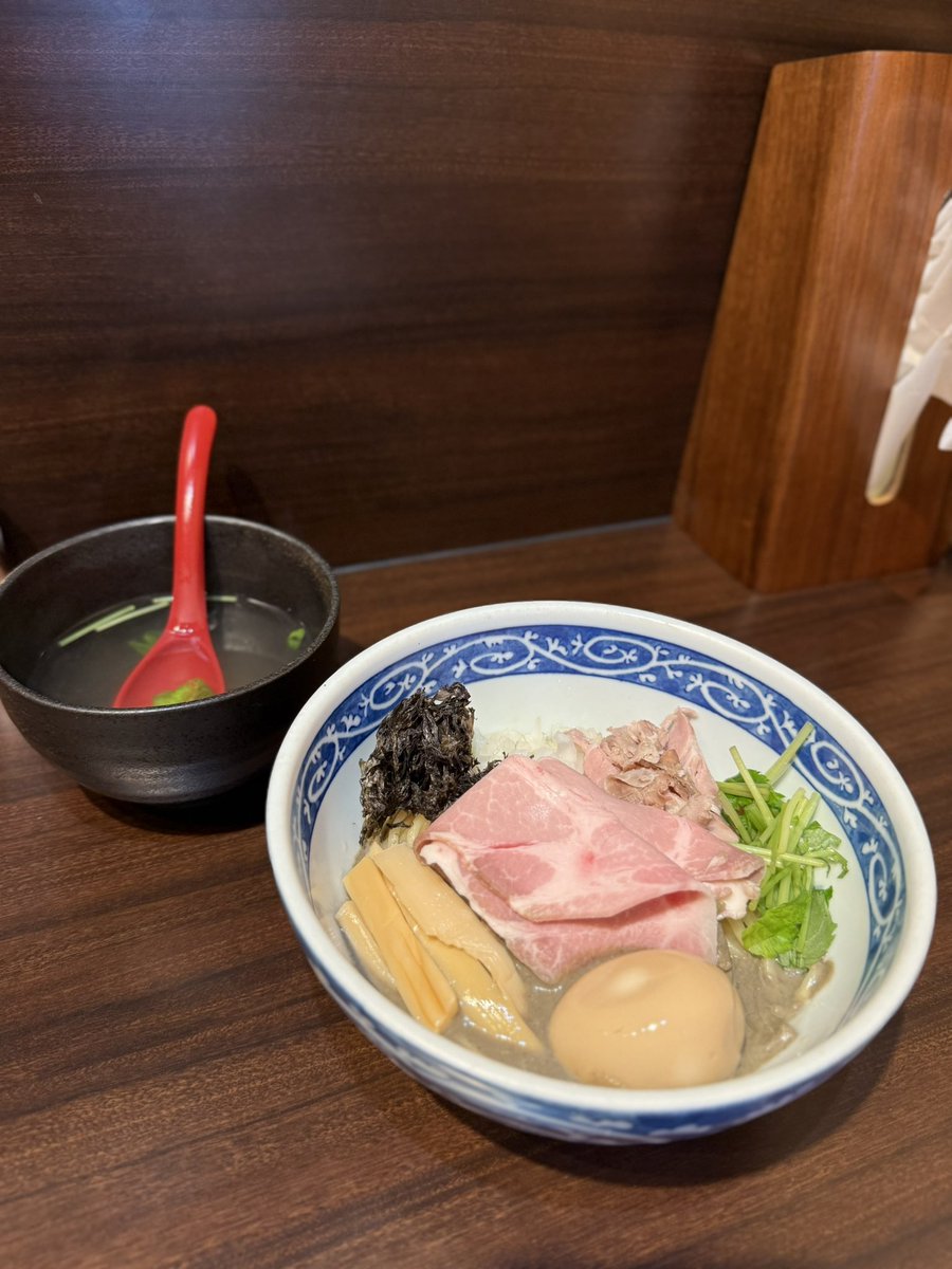 11/10 (月) 昼
寿製麺よしかわ 西台駅前店 @ 西台
煮干油そば 

毎度お馴染み オレの大好きなヤツ😍💯