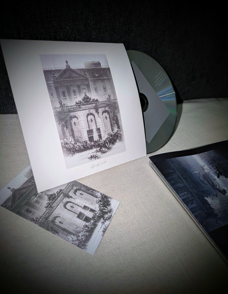 ri_AO's tweet photo. powerlessさんのCD届けて頂きました。アートワークもとても素敵でデータだけじゃなく手元に置いておきたい作品なのです。前作のMVイラストの方を描かせて頂いてますので、そちらも是非。 https://t.co/JcpYDTcYGJ