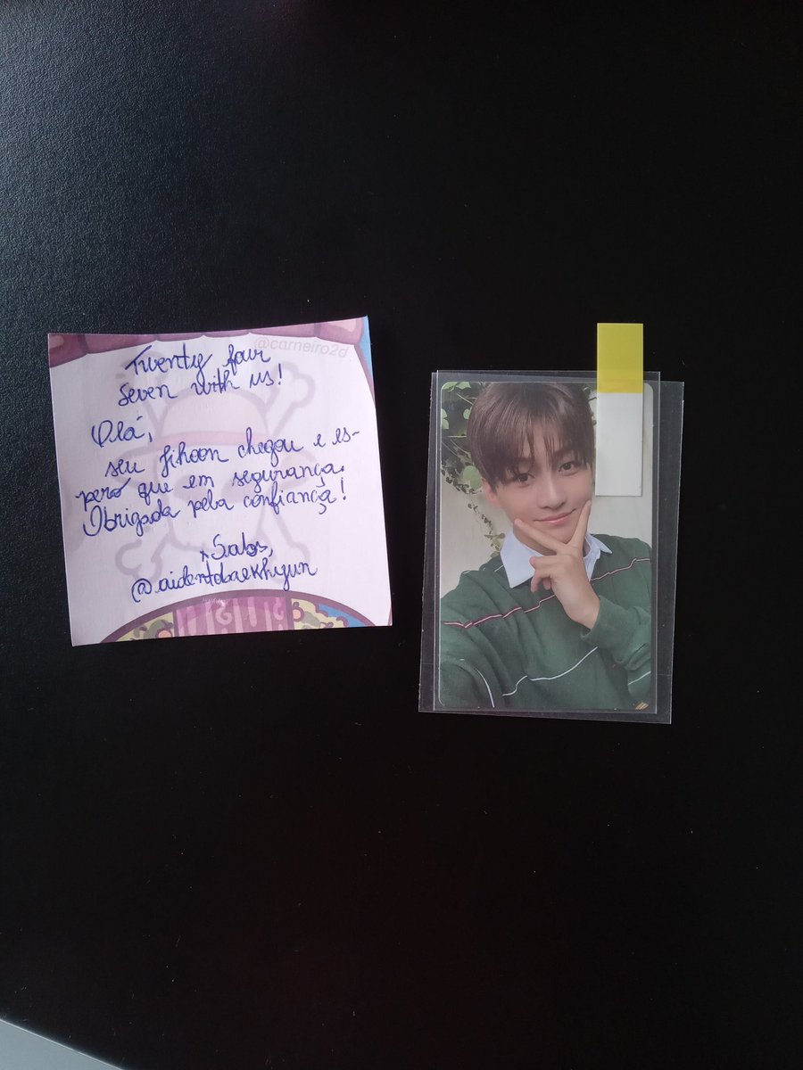 feedback positivo : <a href="/aidentobaekhyun/">sabs ✨️ mundinho três graças</a>!!

comprei pro meu amigo de aniversário, a compra foi super tranquila, ela foi um amor comigo e chegou tudo certinho!