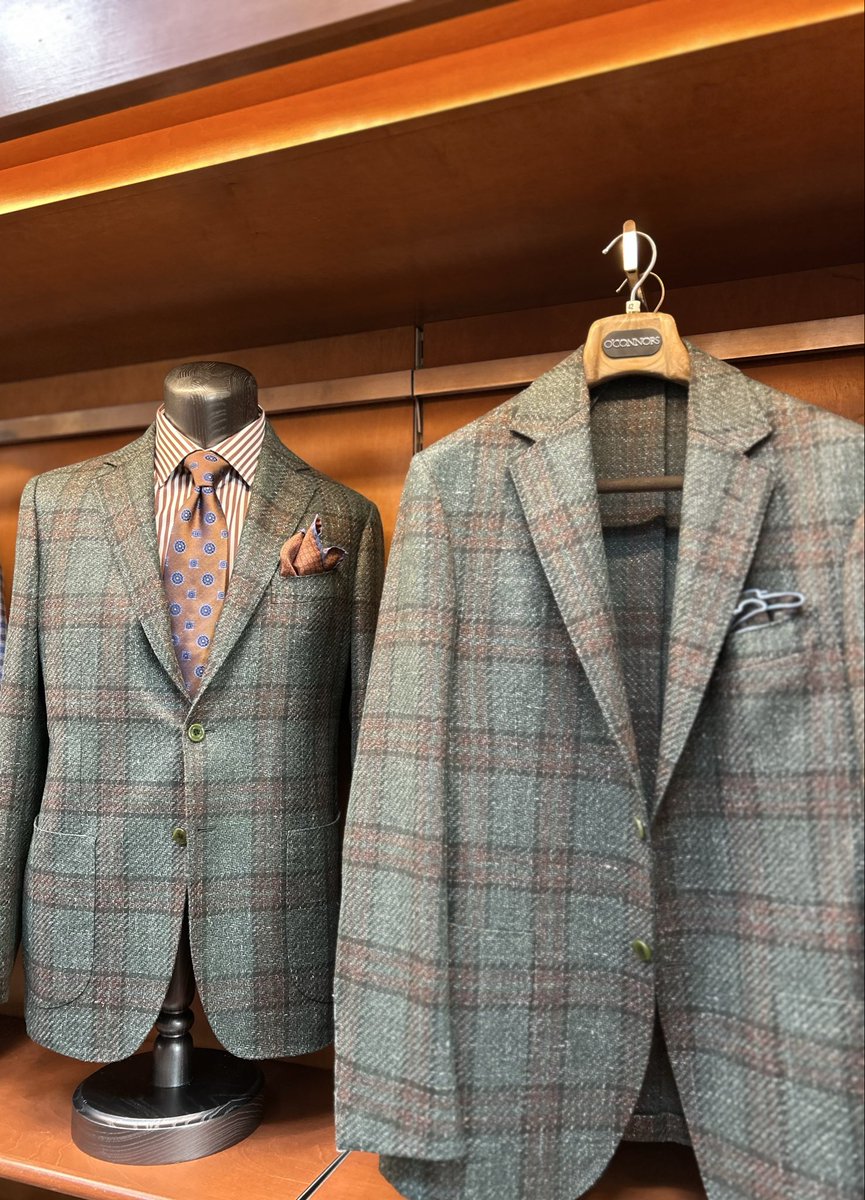 Pattern, texture, precision. Sartorial Napoli sport coats, Italian-made and unmistakably refined. #yyc #oconnors #menswear #mensstyle #mensfashion #yycstyle #yycfashion #calgaryfashion  #local #shoplocal #locallyowned #fall #fallfashion #fall2025