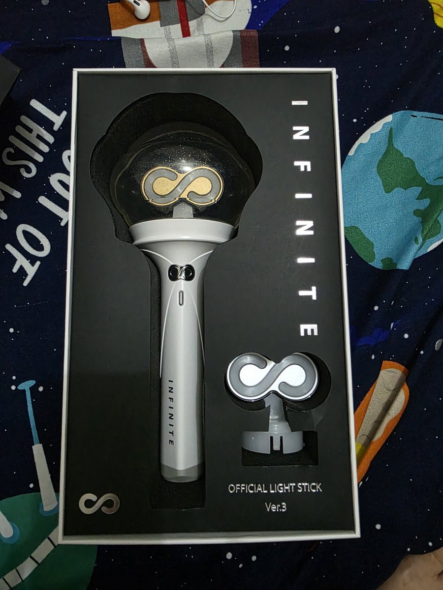 forvrifnt's tweet photo. WTS | LFB 

INFINITE LIGHTSTICK VER. 3  

RFS: Need funds 
CONDITION: 10/10, Isang beses ko lang na try nung pag open ko ng box tinignan ko lang kung nagana 😅 

Pwede meet up sa sm san lazaro 😄 https://t.co/RktKJjUrXD