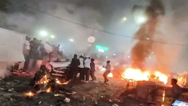 mishra_satish's tweet image. 26 मई 2014 को प्रधानमंत्री मोदी @PMOIndia @narendramodi जी द्वारा देश की बागडोर संभालने के 11 वर्ष छह माह पश्चात् कश्मीर और पूर्वोत्तर को छोड़कर पूरे देश में किसी आतंकी बम विस्फोट या कार्रवाई की यह पहली घटना है।
चूक कभी भी किसी से भी हो सकती है। अतः साढ़े ग्यारह वर्ष में देश की…