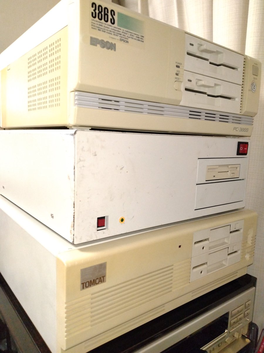 PC98互換機コーナー。 ・EPSON PC-386S ・ROM-Win 98Base-D ・TOMCAT