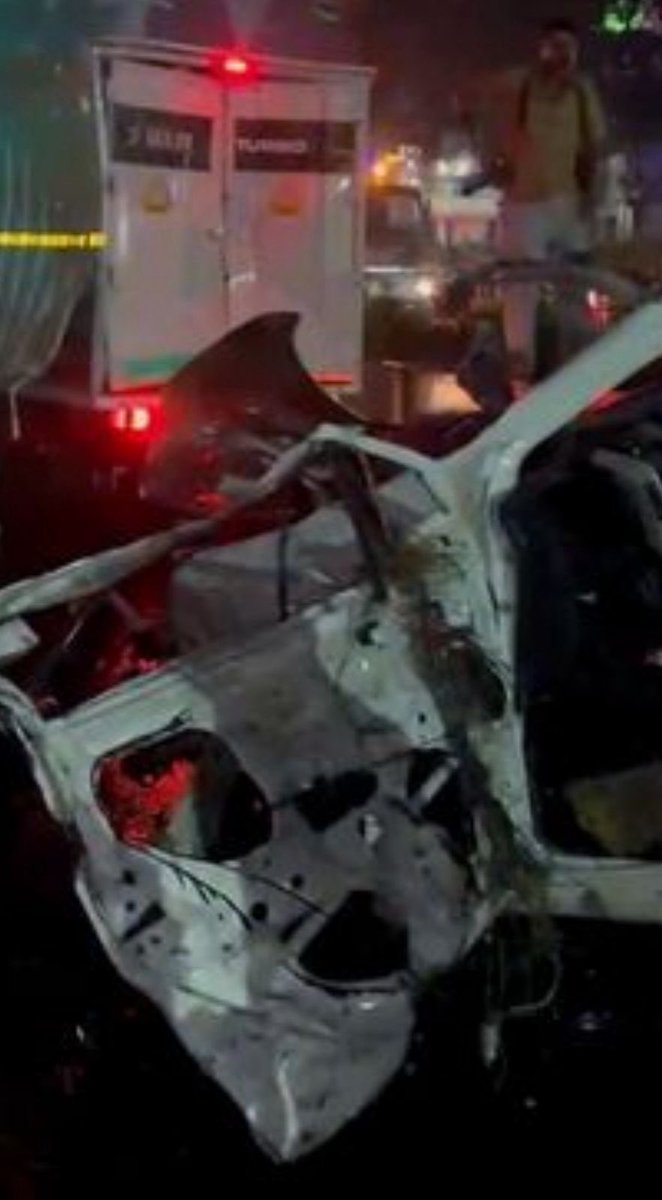 The tragic incident near #RedFort is truly heartbreaking. India has lost its own children today. Our deepest condolences to the families who lost their loved ones, and prayers for the speedy recovery of the injured.Those responsible must face the harshest punishment.
 #delhiblast