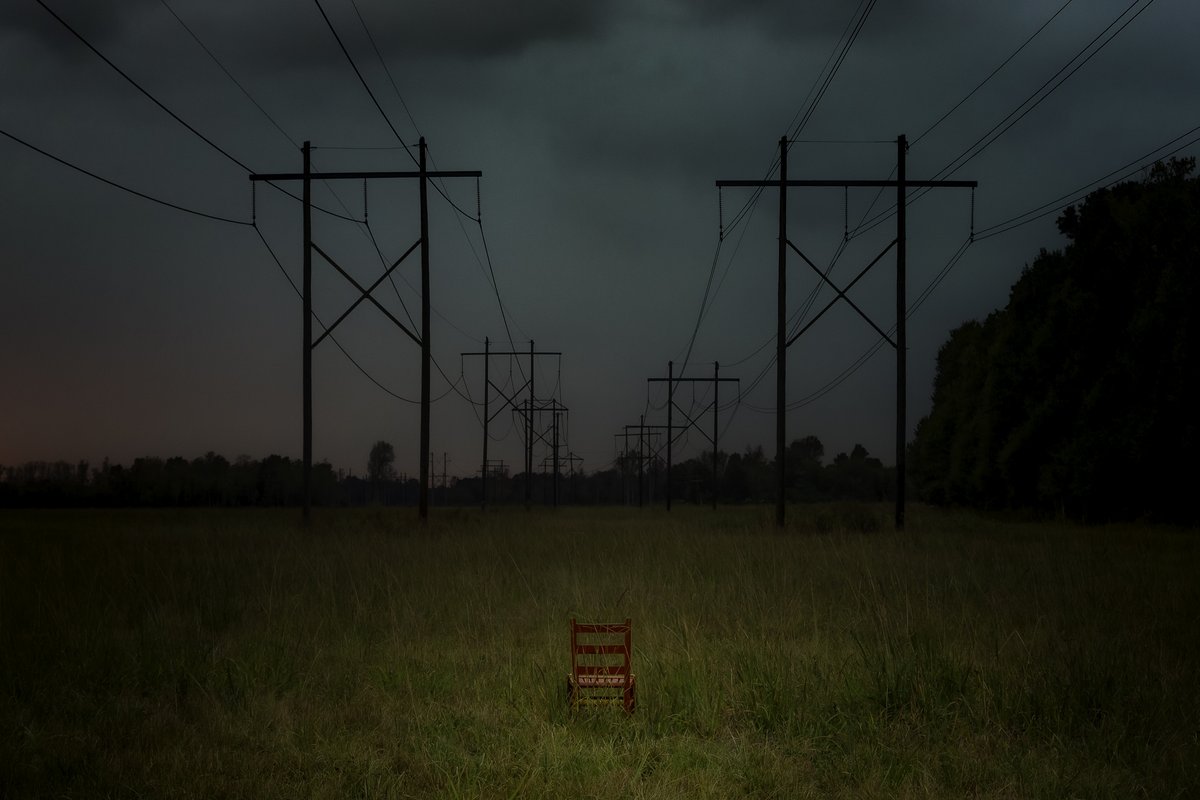 ryanlips's tweet image. Semita

The Red Chair