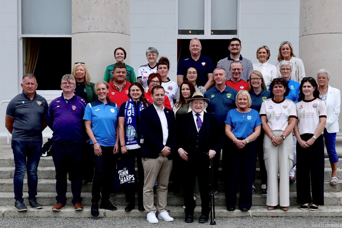 All of us at Galway United would like to offer our best wishes to President Michael D Higgins and Sabina as they leave the Áras today after 14 years of dedicated service as Ireland's First Family 👏🏼🇮🇪

President Higgins has always been a fantastic supporter of the