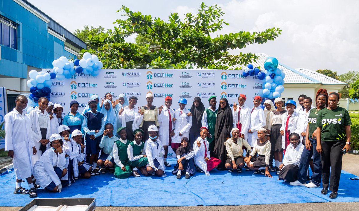 Dbegotin_'s tweet photo. 30 government secondary schools across 5 states. 40+ teachers trained. 100 girls. 95% completion rate. 10 months of IoT, robotics, and sustainable systems design training.

Finalists: GSS Dukpa, GSS Kubwa, JSS Gwagwalada, GSS Bwari, GSS Garki, GSS Egon, Iqra College. https://t.co/WtfZGbAQys