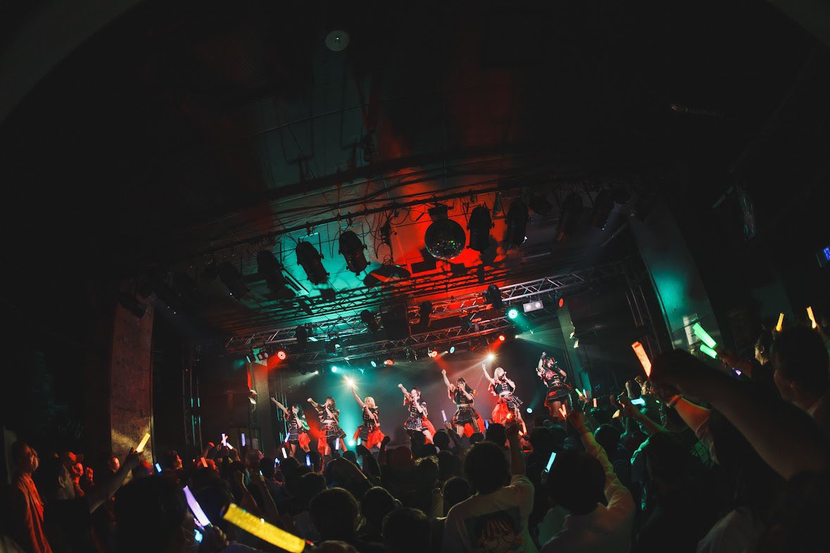 Zeppワンマンまで残りわずか。
正直、今の自分たちには大きすぎる会場だと思っていました。それでもZeppでの景色を、それ以上の景色をKRD8で見たいと思った。
周りや自分を信じきれるまで少し時間はかかったけど、ここまで来たからには迷わず全部を出しきります。
11/14はZepp Nambaでお会いましょう🔥