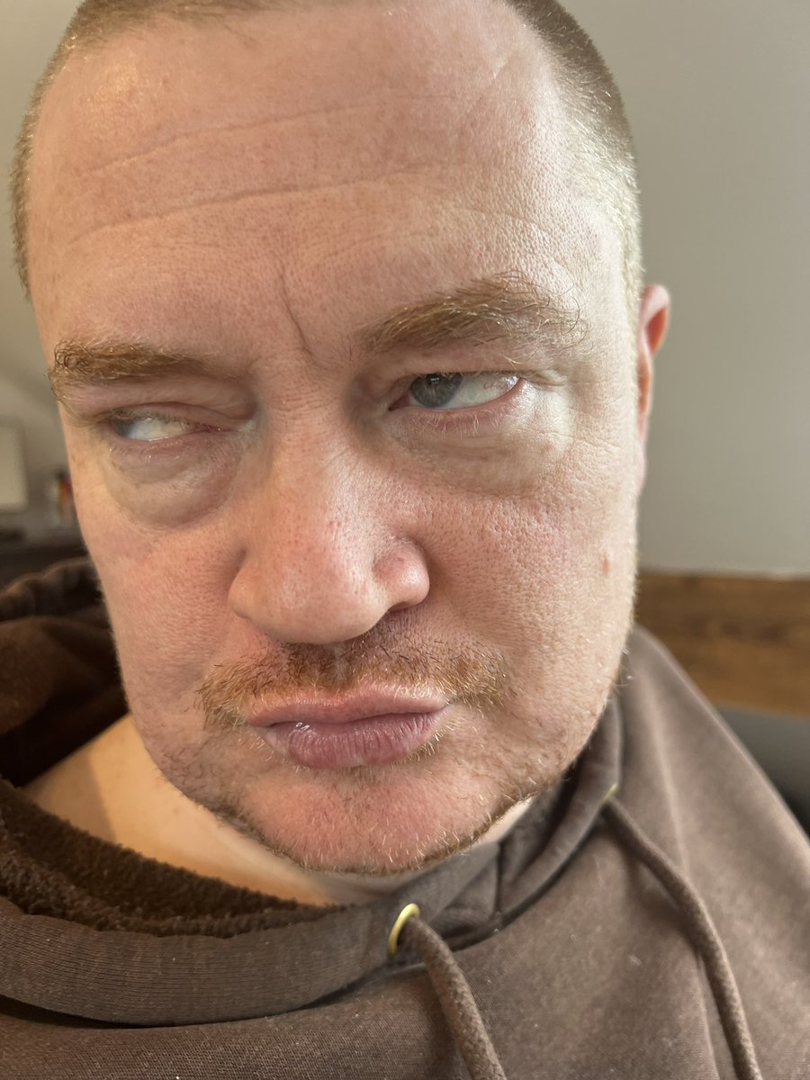 Can you send over a headshot?

Yeah, I don’t reeeeally have anything decent 

Don’t worry, just send what you’ve got.

What I’ve got…