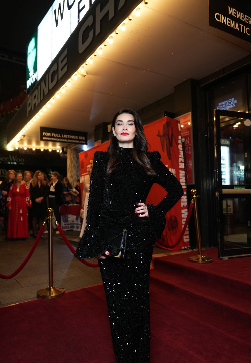 MonHublot's tweet photo. OPENING NIGHT GALA at WWIFF ✨ 

Big love to my glam squad at Pied De Poule &amp; to the incomparable Ksenia Bugrimova &amp; Mariia Vynogradova + team for constantly elevating what it means to shoot for the moon and land amongst the stars. Love is always in the details 💋 📸 @shtefutsa https://t.co/6O5XofY6zA