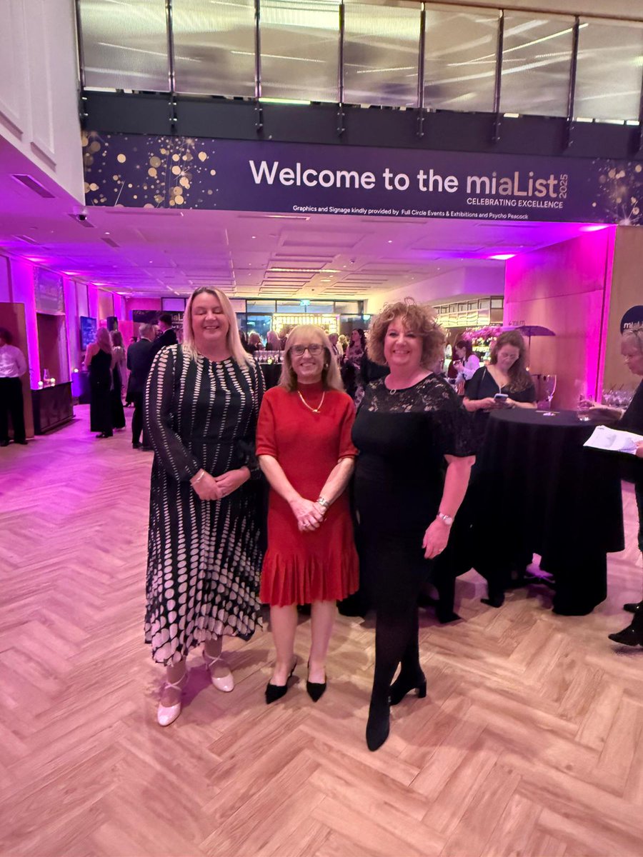 RefTechnology's tweet image. Well Done, Margaret! 👏Last week, our MD, Margaret Reeves, won Executive Leader of the Year – Bronze Award at the miaList Awards 🏆

Here’s some of the highlights from the night! 📸

#EventRegistration #EventProfs #Awards #miaList #RefTech