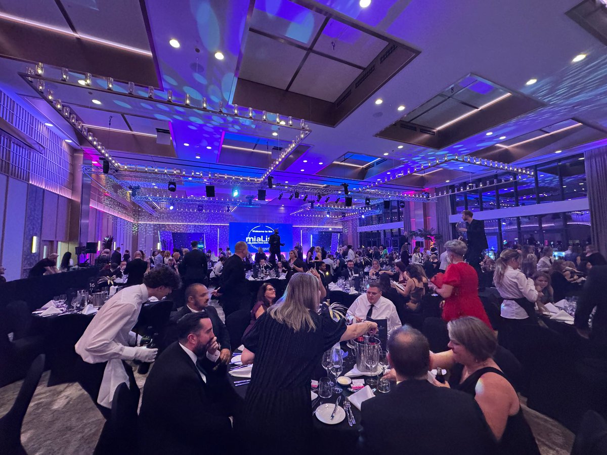 RefTechnology's tweet image. Well Done, Margaret! 👏Last week, our MD, Margaret Reeves, won Executive Leader of the Year – Bronze Award at the miaList Awards 🏆

Here’s some of the highlights from the night! 📸

#EventRegistration #EventProfs #Awards #miaList #RefTech