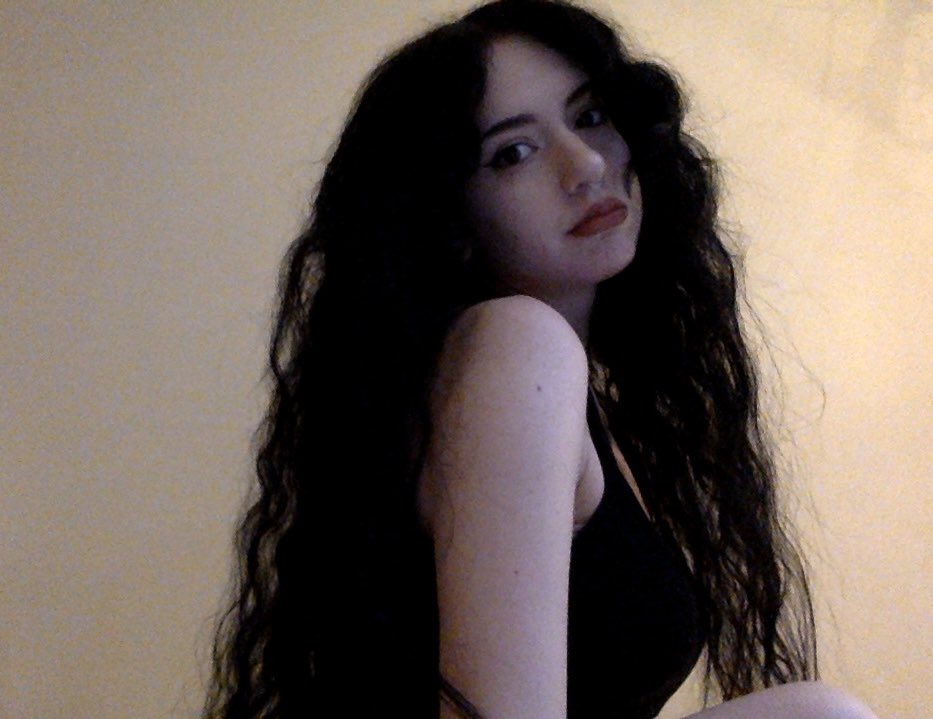 del toro put me in one of your movies please please please