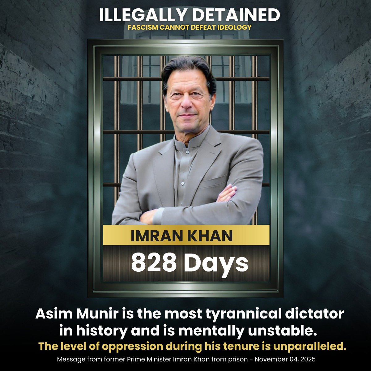 PTIofficial's tweet image. 🧵Part 1/n

“تمام پاکستانیوں کو ملک پر مسلط ظلم کے نظام کے خلاف حقیقی آزادی کی تحریک کا حصہ بننا چاہیے تاکہ ہم حقیقی معنوں میں ایک آزاد قوم بن سکیں۔ ہم یکجا ہو کر مقابلہ کریں گے تو یہ ظلمت کا نظام ضرور زمین بوس ہو گا! جب ایک قوم اپنے حق کے لیے خود کھڑی ہو جاتی ہے پھر اس کو کوئی…