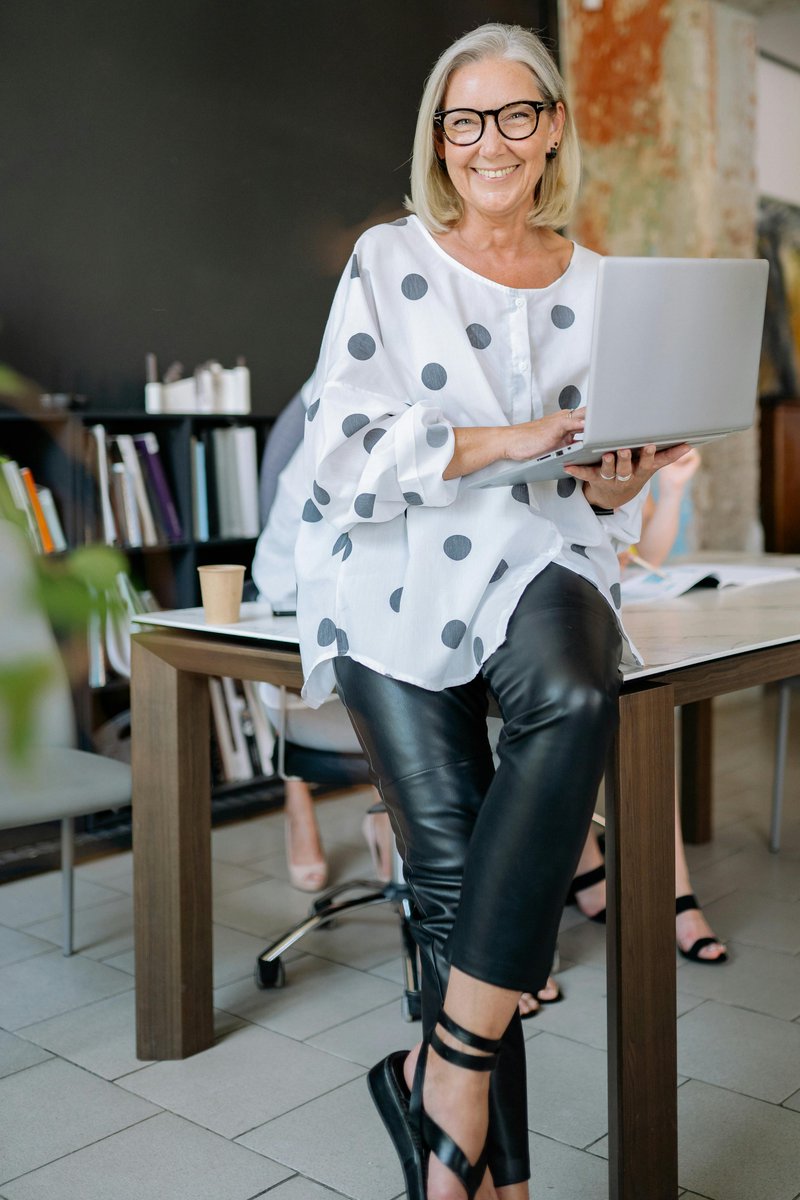 Plan Ahead.
As you close out 2025, take time to plan for a smoother, more profitable 2026.
Here’s how bookkeeping can help you get there:
✨ Identify your best income sources
✨ Track expenses more efficiently
✨ Forecast cash flow for growth
✨ Stay compliant &amp; stress-free
