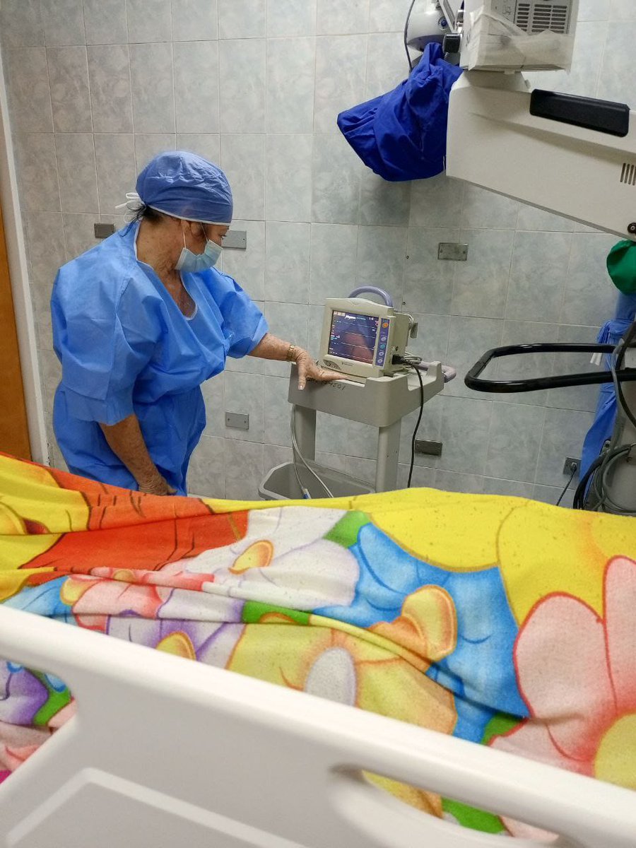 ¡Team Quirúrgico Unido! 🇻🇪🇨🇺

Team quirúrgico cubano y venezolano en el CDI Camilo Torres (Mérida) realizan exitosas cirugías de hernias.

¡La integración que salva vidas en Los Sauzales!

#CubaConVenezuela #CubaPorLaVida #CubaCoopera