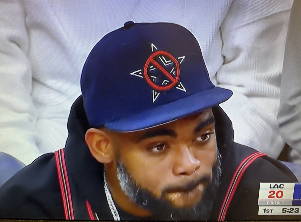 amyfadoolNBCS's tweet photo. Elite troll by BG. #DallasWeek https://t.co/2gcxH74E4Y