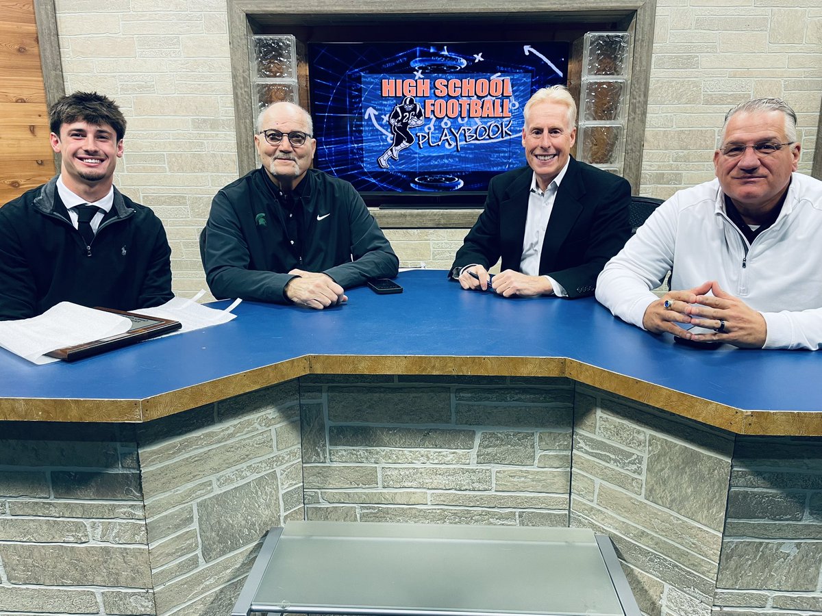 Our High School Football Playbook announced The Spartan Sports Player of the Year 

Jack Andes-N.Canton Hoover

Jack received a plaque and a scholarship check for $2,500, what a tremendous young man!