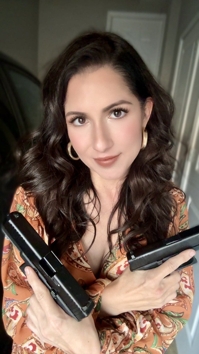 BBMagaMom's tweet image. I’m Bethany! For those that are new here, I’m a Conservative Christian mom of three wild little patriots. 2A lover with a gun collection that grows faster than the national debt.

Small government, big freedom…keep the feds out of my business.
Taxation is theft, MAGA is life,…