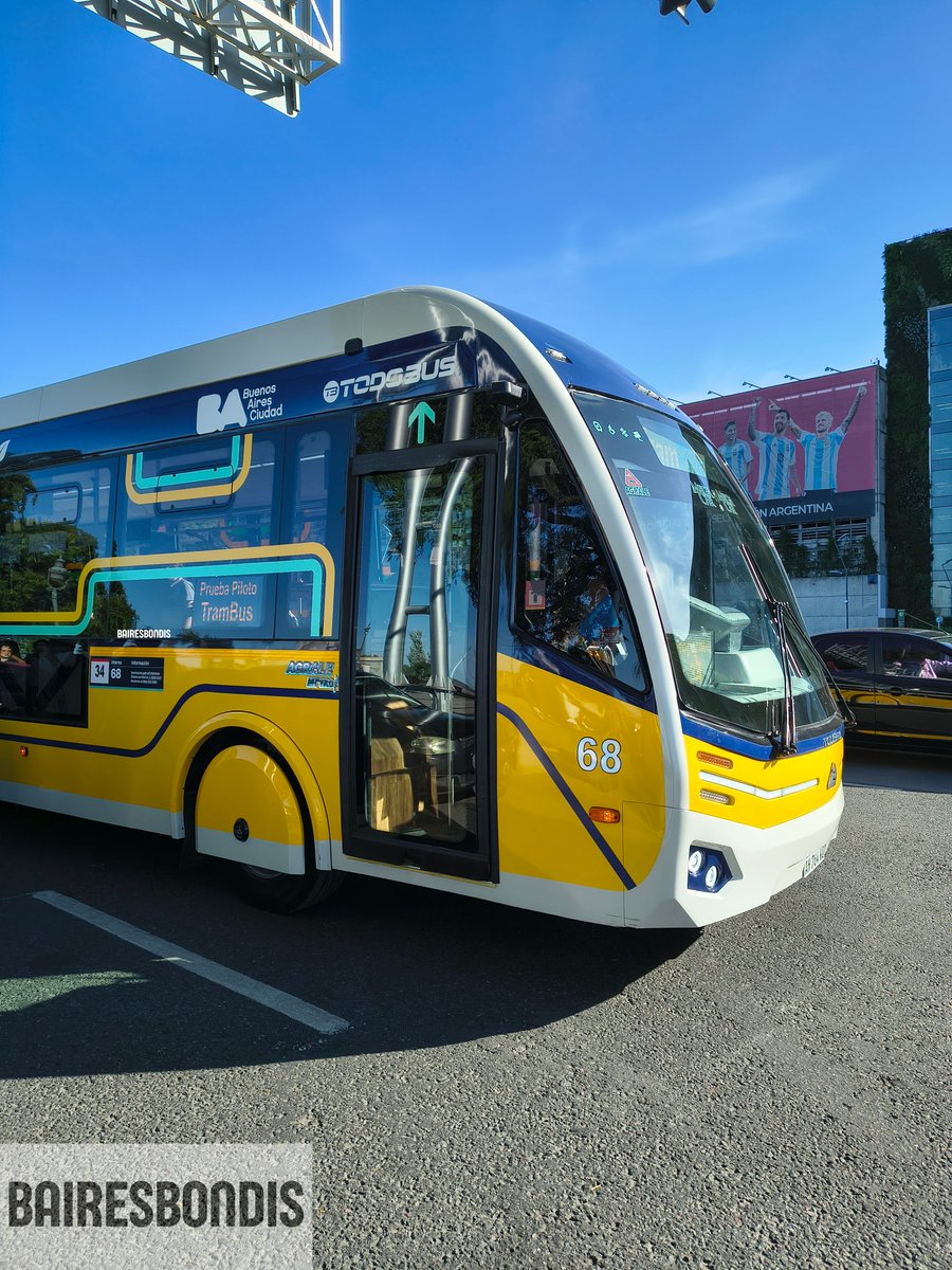 bairesbondis's tweet image. 🟡COMENZÓ A FUNCIONAR EL TRAMBUS🌱🔌

Hoy inició oficialmente su operación en la línea 34, marcando un hito para el transporte porteño. Tuvimos el primer servicio en funcionamiento y, como momento destacado, el administrador fue el PRIMER usuario en subir a bordo🙌🏻🤓

#trambus